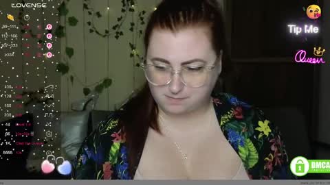 Snapshot of aliciaaared_kis chatting on 05.12.26 Alicia online show from 05.12.26