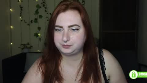 Snapshot of aliciaaared_kis chatting on 05.16.26 Alicia online show from 05.16.26