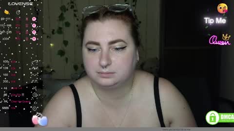 Snapshot of aliciaaared_kis chatting on 05.27.26 Alicia online show from 05.27.26