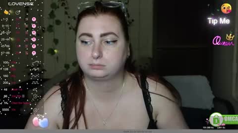 Snapshot of aliciaaared_kis chatting on 06.16.26 Alicia online show from 06.16.26