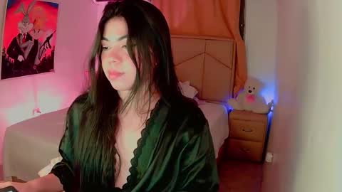 Snapshot of aliciabiden chatting on 02.05.25 aliciabiden online show from 02.05.25