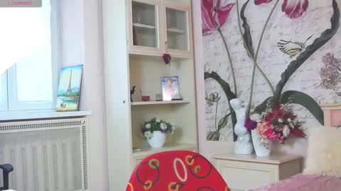 Snapshot of aliciabow chatting on 03.09.26 Veronica online show from 03.09.26