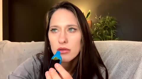 Snapshot of aliciacolette123 chatting on 11.16.25 teacherspet69 online show from 11.16.25