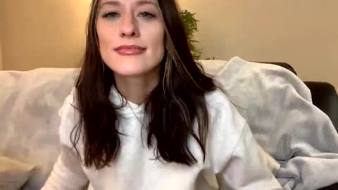 Snapshot of aliciacolette123 chatting on 11.24.25 teacherspet69 online show from 11.24.25