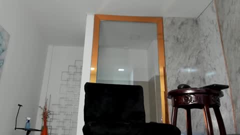 Snapshot of aliciamoorex chatting on 02.28.25 Alicia  online show from 02.28.25