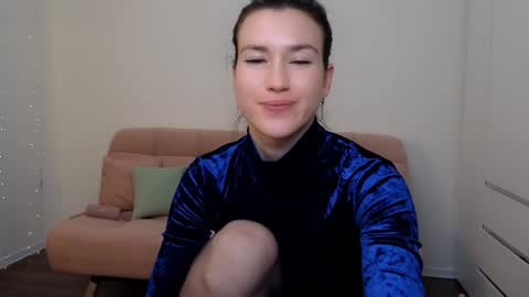 Snapshot of alicianoveli chatting on 01.02.25 alicianoveli online show from 01.02.25