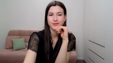 Snapshot of alicianoveli chatting on 02.11.25 alicianoveli online show from 02.11.25