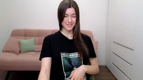 Snapshot of alicianoveli chatting on 02.25.25 alicianoveli online show from 02.25.25