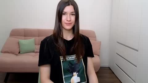 Snapshot of alicianoveli chatting on 02.25.25 alicianoveli online show from 02.25.25