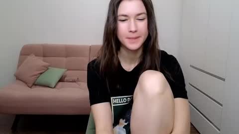 Snapshot of alicianoveli chatting on 02.26.25 alicianoveli online show from 02.26.25