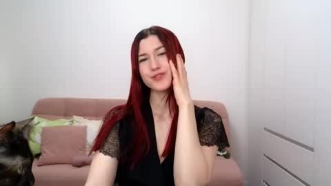 Snapshot of alicianoveli chatting on 11.07.25 alicianoveli online show from 11.07.25