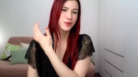 Snapshot of alicianoveli chatting on 11.14.25 alicianoveli online show from 11.14.25