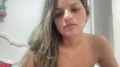 Snapshot of alicie_ebony1 chatting on 12.22.24 luisa online show from 12.22.24