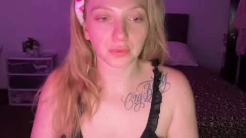 Snapshot of aliencowgirl444 chatting on 03.12.26 spaceprincess online show from 03.12.26