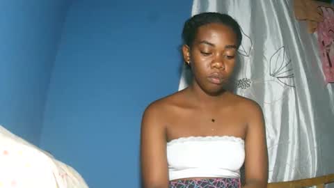 alihane21 online show from 12.16.25