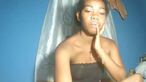 alihane21 online show from 12.21.25