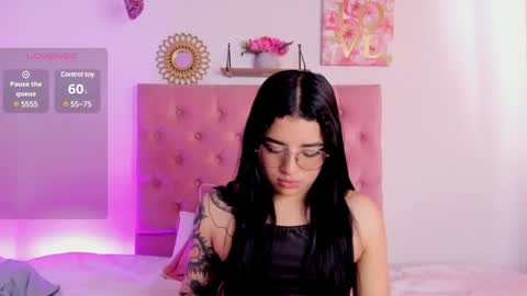 aliice_walker_ online show from 12.02.24