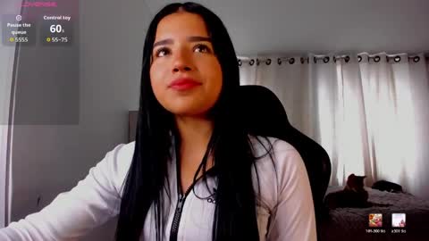 Snapshot of aliice_walker_ chatting on 03.27.26 aliice_walker_ online show from 03.27.26