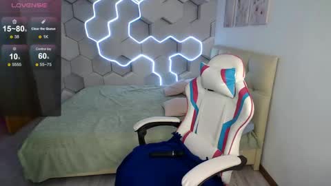 Snapshot of aliicemeow chatting on 05.27.26 aliicemeow online show from 05.27.26