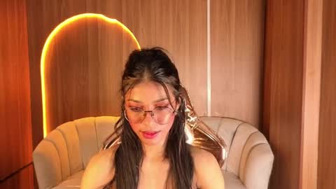 alina_b_ online show from 04.01.26