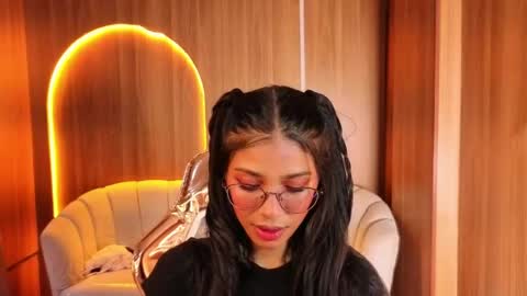 alina_b_ online show from 05.05.26
