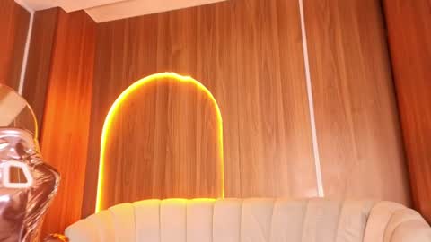 alina_b_ online show from 06.14.26