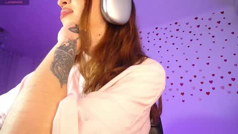 Snapshot of alina_lee01 chatting on 02.25.26 NYX online show from 02.25.26