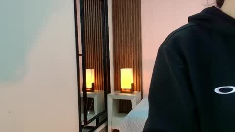 Alina online show from 04.22.26