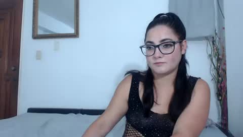 Snapshot of alina_seduction chatting on 06.20.26 Alina online show from 06.20.26
