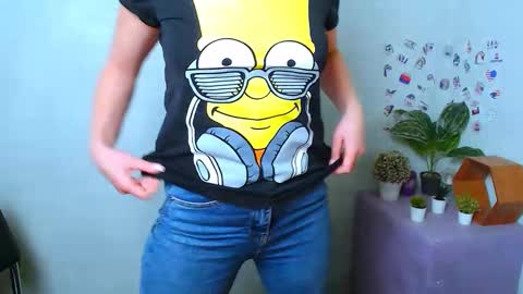 Snapshot of alinafrey_ chatting on 12.03.25 Alina online show from 12.03.25