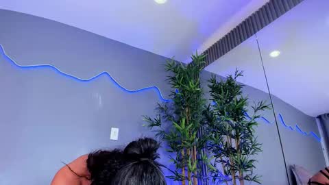    online show from 12.05.25