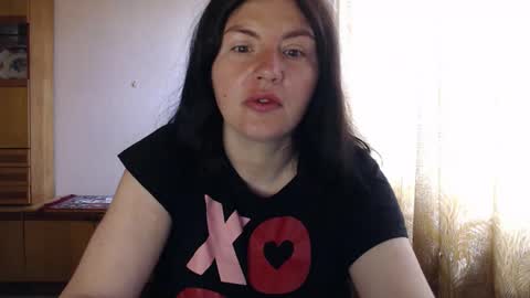 Snapshot of alinaxjames chatting on 04.21.26 AlinaxJames online show from 04.21.26