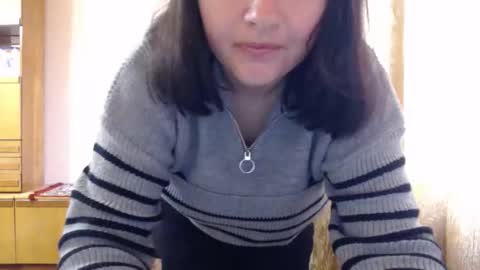 Snapshot of alinaxjames chatting on 04.23.26 AlinaxJames online show from 04.23.26