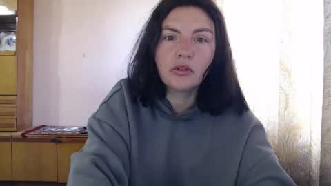Snapshot of alinaxjames chatting on 04.27.26 AlinaxJames online show from 04.27.26