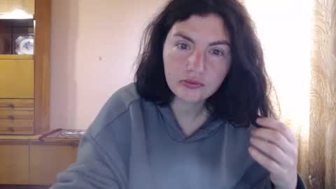 Snapshot of alinaxjames chatting on 05.10.26 AlinaxJames online show from 05.10.26