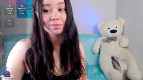 Snapshot of alinaxrose chatting on 12.03.24 AlinaXRose online show from 12.03.24