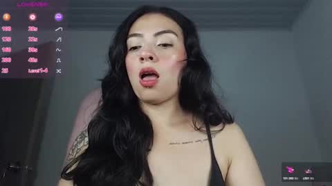 Snapshot of alisa__cain chatting on 10.05.25 Alejandra online show from 10.05.25