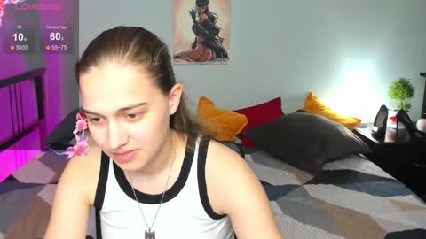 alisa__kelly online show from 10.24.25