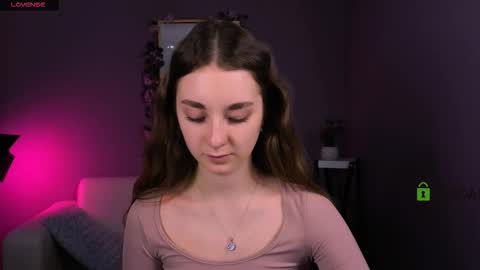 Alisa online show from 12.17.25