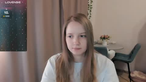 Snapshot of alisha_ley chatting on 05.04.26 Alya online show from 05.04.26