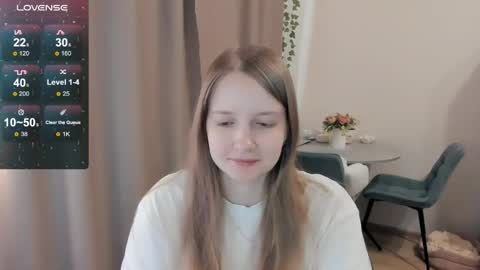 Snapshot of alisha_ley chatting on 05.14.26 Alya online show from 05.14.26