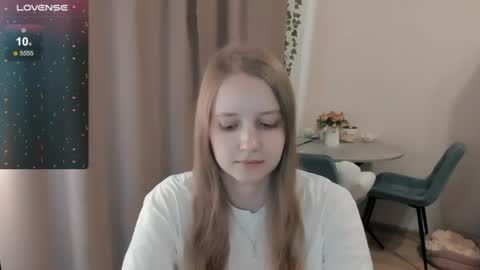 Snapshot of alisha_ley chatting on 06.12.26 Alya online show from 06.12.26
