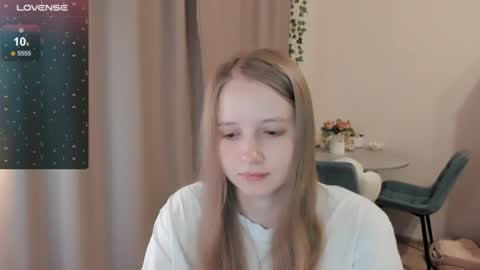 Snapshot of alisha_ley chatting on 06.13.26 Alya online show from 06.13.26