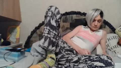 Snapshot of alishaluv chatting on 10.10.25 Alisha online show from 10.10.25