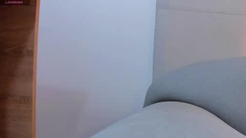 Snapshot of alishapalmer chatting on 02.11.25 online show from 02.11.25