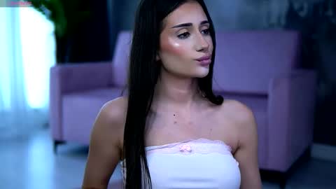 Snapshot of alishaskye chatting on 12.05.25 Alishaskye online show from 12.05.25