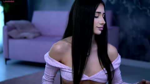 Snapshot of alishaskye chatting on 12.15.25 Alishaskye online show from 12.15.25