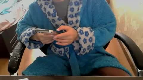 Snapshot of alisia18 chatting on 02.14.26 Alisa online show from 02.14.26