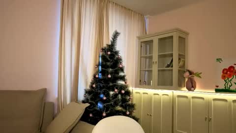 Alisia online show from 01.06.26