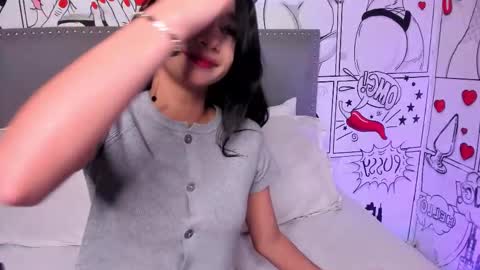 Snapshot of alison_ferrera chatting on 01.08.26 Ali online show from 01.08.26